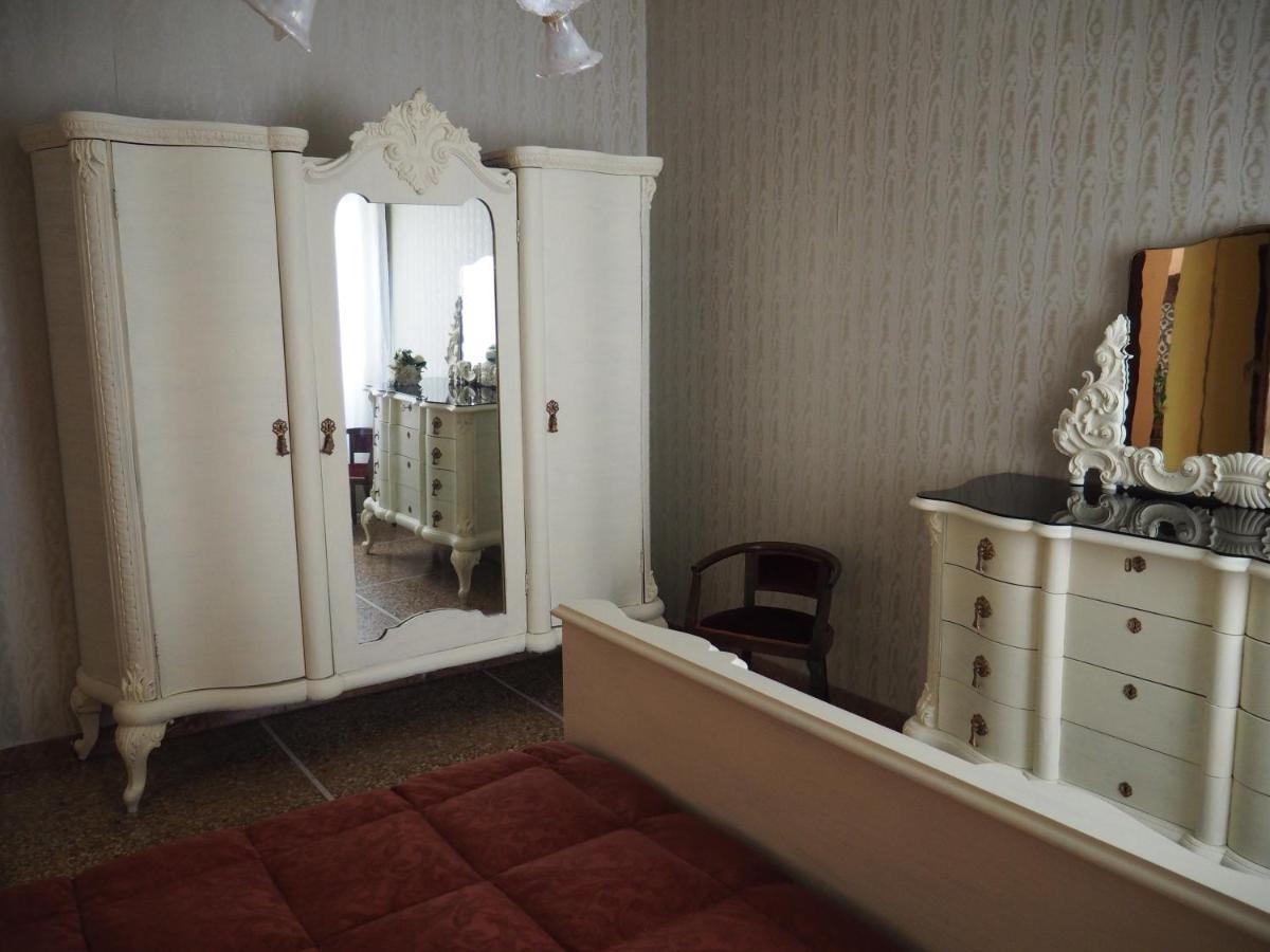 Апартаменти Casa Maria Сан-Бенедетто-дель-Тронто Екстер'єр фото