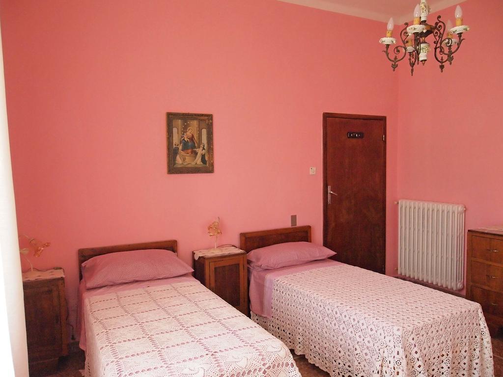 Апартаменти Casa Maria Сан-Бенедетто-дель-Тронто Екстер'єр фото